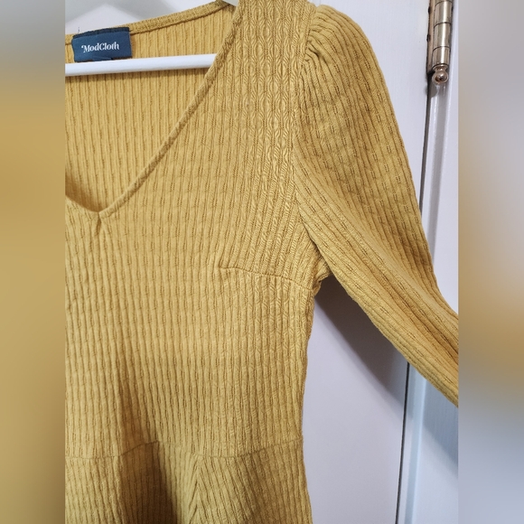 Modcloth Mustard fit and flare sweater dress size M - Picture 3 of 7
